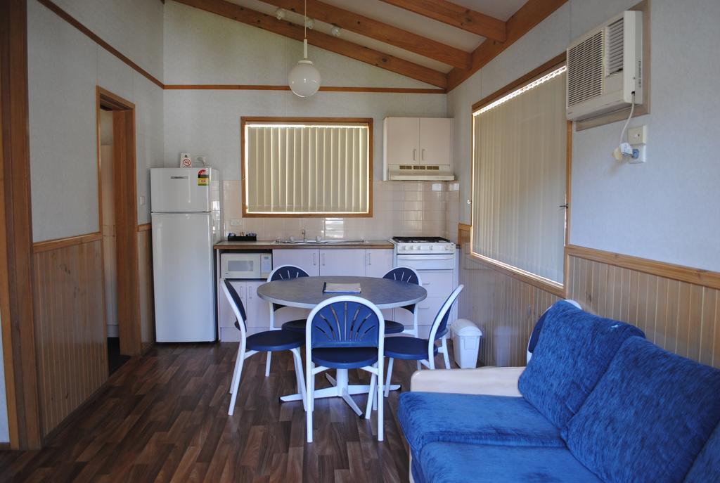 Pleasurelea Tourist Resort & Caravan Park Batemans Bay Pokoj fotografie